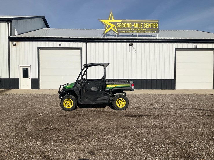 2024-john-deere-gator-image-7