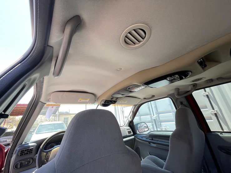 2002-ford-excursion-image-28