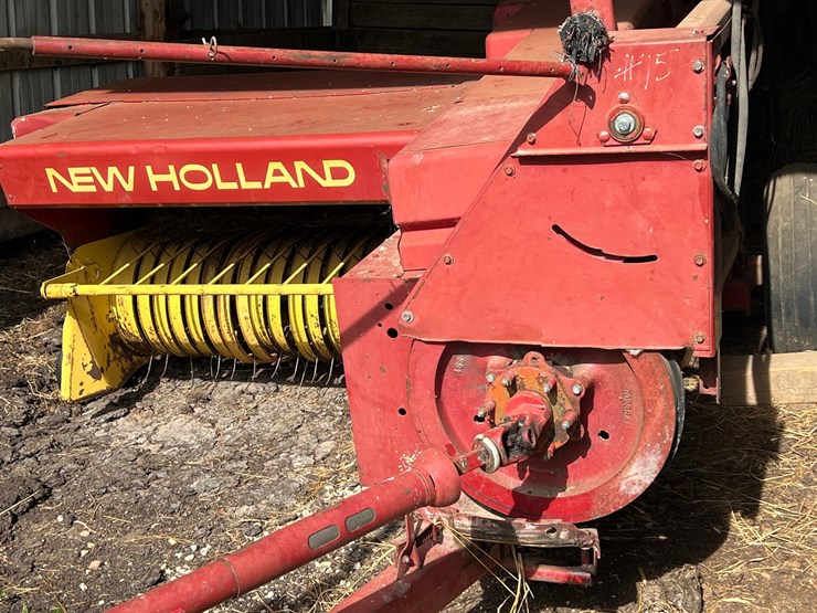 new-holland-310-image-5