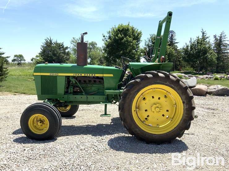 1979-john-deere-2840-image-8