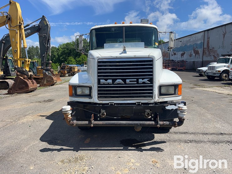 1994-mack-ch613-image-2