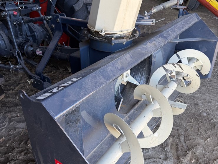 allied-farm-king-model-7420-late-model-3-point-snow-blower-image-2