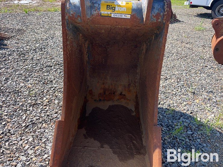 strickland-18"-mini-excavator-bucket-image-10