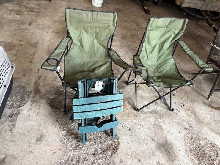folding-chairs-&-tables-image-1