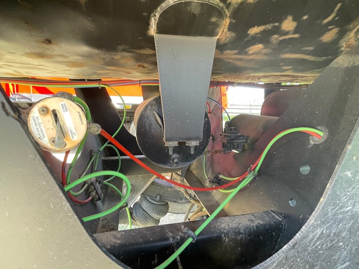 #6154-•-2016-klement-frameless-tri--axle-rock-tub-semi-trailer-(has-title)-image-15