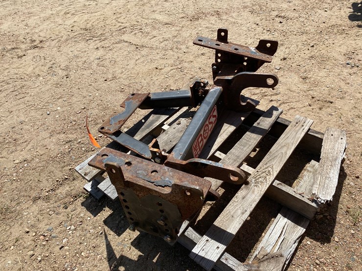 #7425-•-boss-plow-mount-(antigo,-wi)-image-5