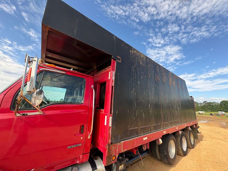 2006-sterling-l9500-image-24