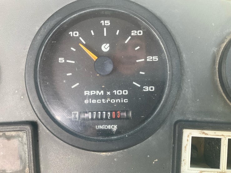 1998-ford-655e-image-51