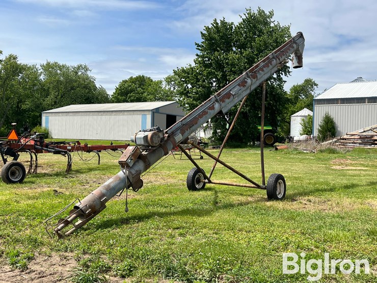 hutchinson-10"-portable-grain-auger-image-1