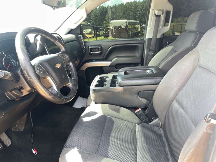 2014-chevrolet-silverado-1500-lt-image-10
