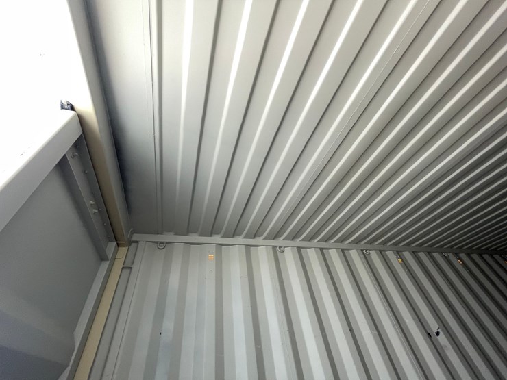#101-•-40'-high-cube-multi-door-container-image-4