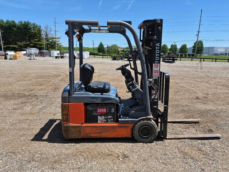 #1374-•-2021-toyota-8fbe18u-forklift-image-6