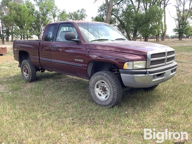 2000-dodge-ram-2500-image-3