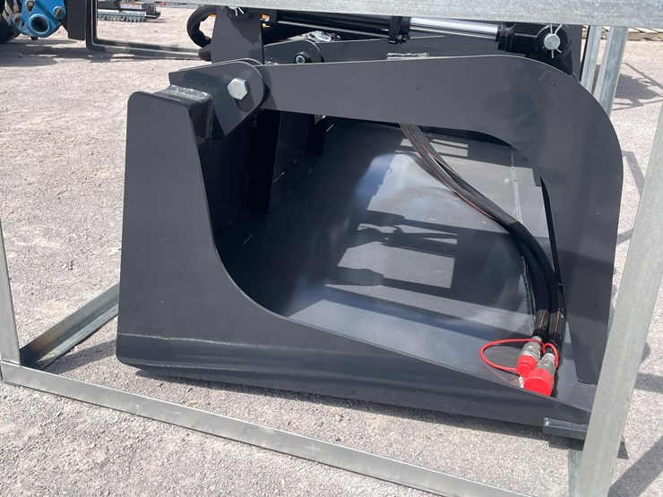 #2761-•-unused-2026-wolverine-skid-steer-grapple-bucket-attachment-image-7