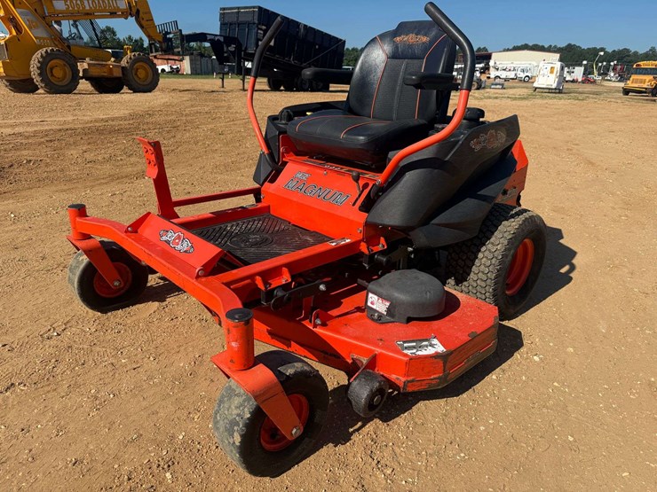 2017-badboy-mz-magnum-54"-cut-zero-turn-mower-image-1