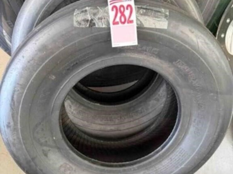 2-farm-wagon-9.5x15-tires-new-image-1