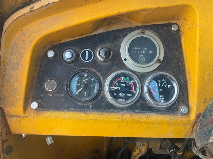 1980-john-deere-644-image-44