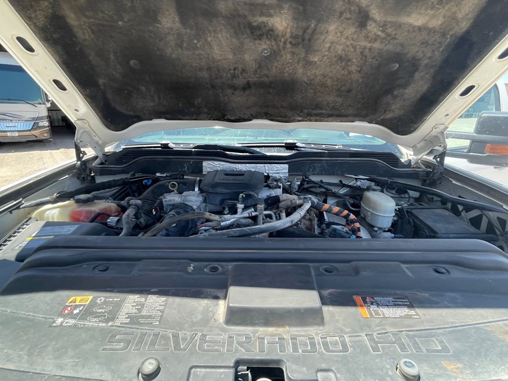 2016-chevrolet-silverado-3500-image-53