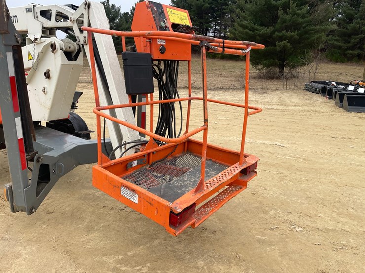 #300-•-(m-4)-2018-snorkel-tl49j-towable-boom-lift-image-33