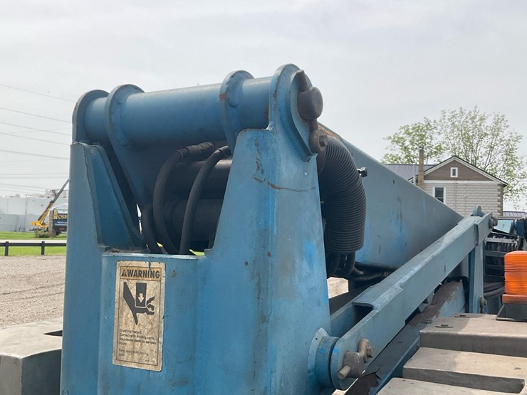 #1250-•-2006-genie-boom-lift-image-14