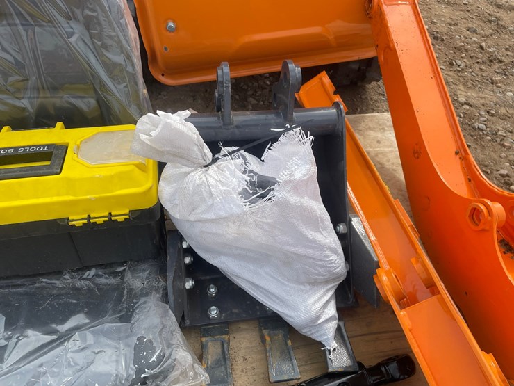 #2016-•-unused-2026-landhonor-mini-excavator-image-17