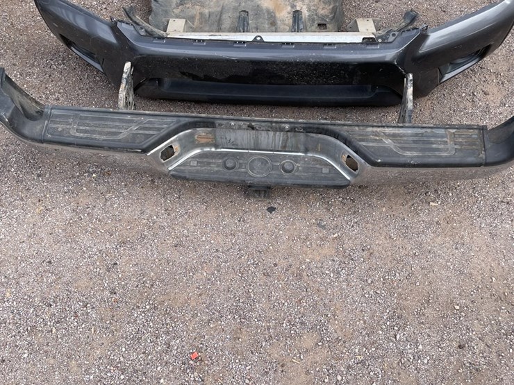 toyota-tacoma-image-2