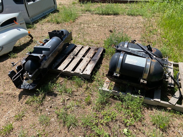 #7419-•-(2)-cng-fuel-tanks-(antigo,-wi)-image-6