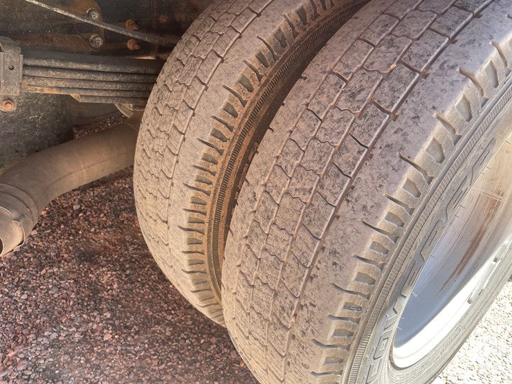 2016-chevrolet-silverado-3500-image-95