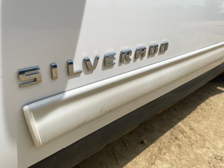 2010-chevrolet-silverado-1500-lt-image-10