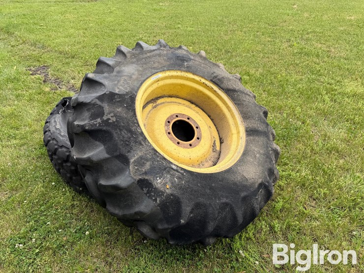 john-deere-8-image-3