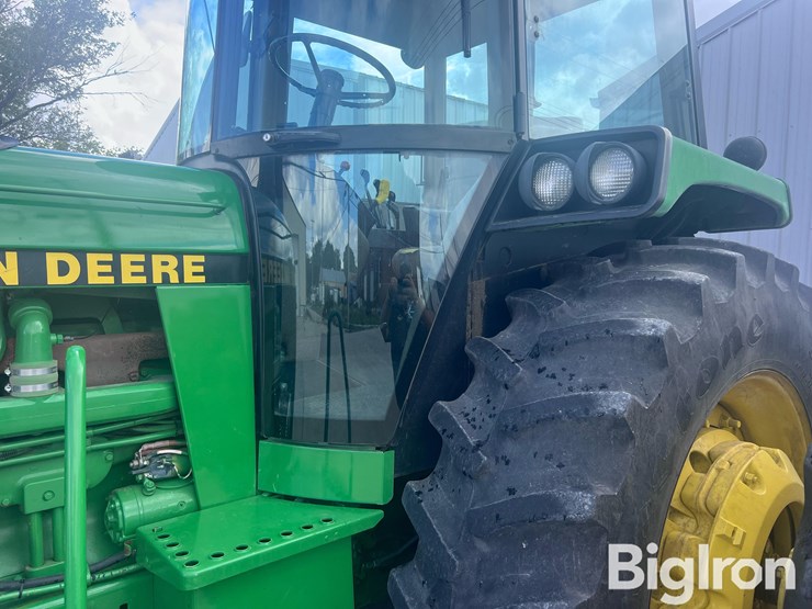 1990-john-deere-4455-image-11