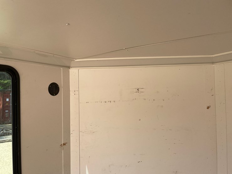 #412-•-2012-middlebury-16'-enclosed-trailer-(has-wi-title)-image-75