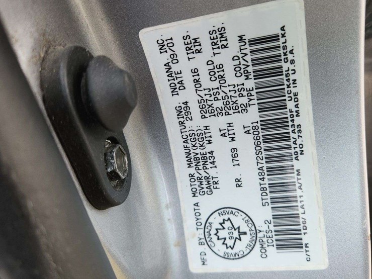 2002-toyota-sequoia-limited-image-33