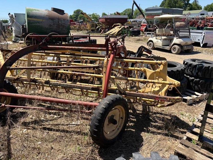 new-holland-256-image-2