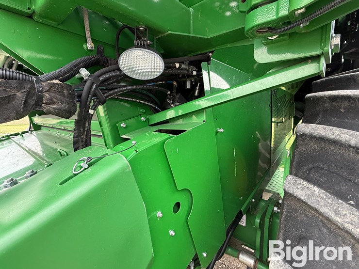 2019-john-deere-s780-image-13