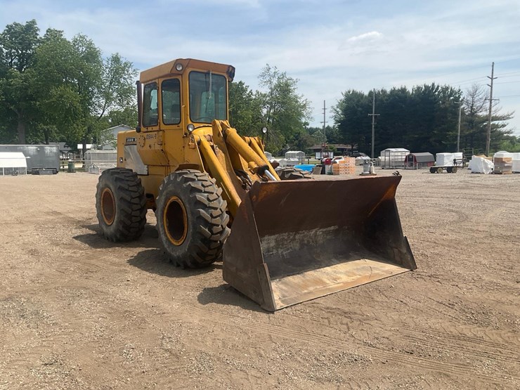 1980-john-deere-644-image-6