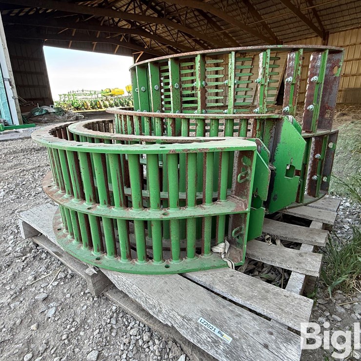 JOHN DEERE S790