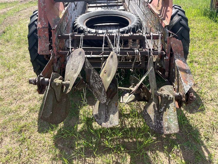 #2010-•-vintage-manure-spreader-(colfax-wi)-image-15