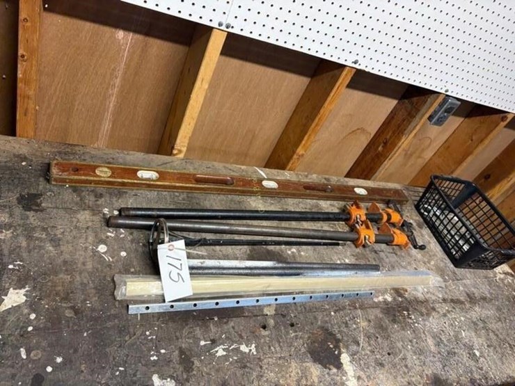 pipe-clamps,-level-image-1