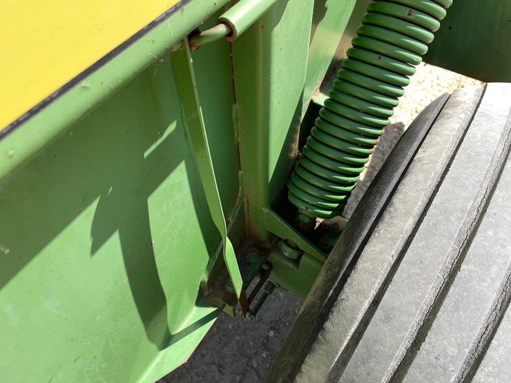 john-deere-510-image-44