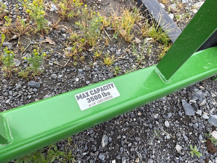 (new)-john-deere-kivel-pallet-fork-attachment-image-4