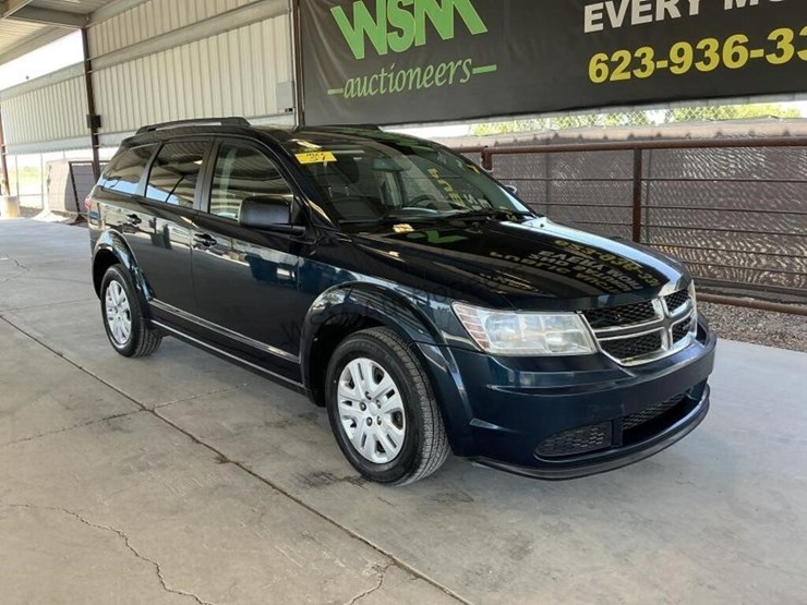 2015-dodge-journey-image-2