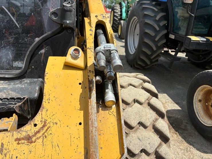 caterpillar-272d2-image-7