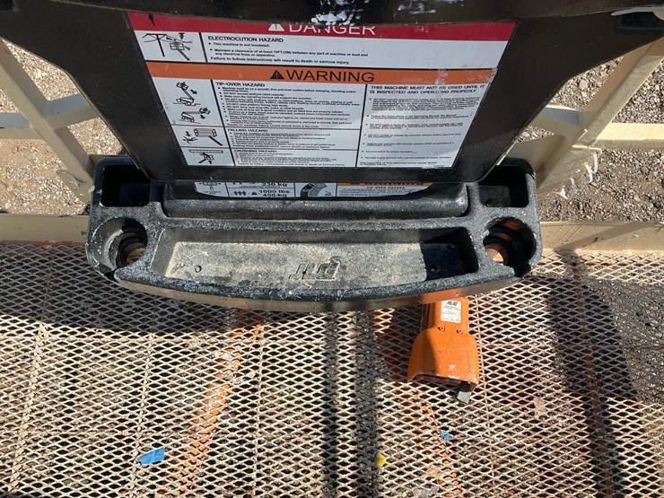 2005-jlg-600s-image-27