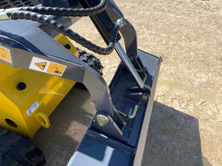 #1114-•-new-ats-ride-on-mini-skid-steer-loader-image-15