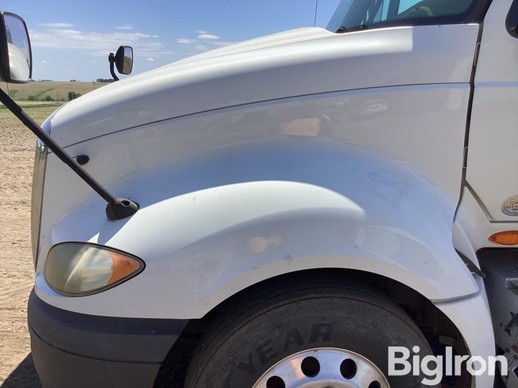 2015-international-prostar-image-9