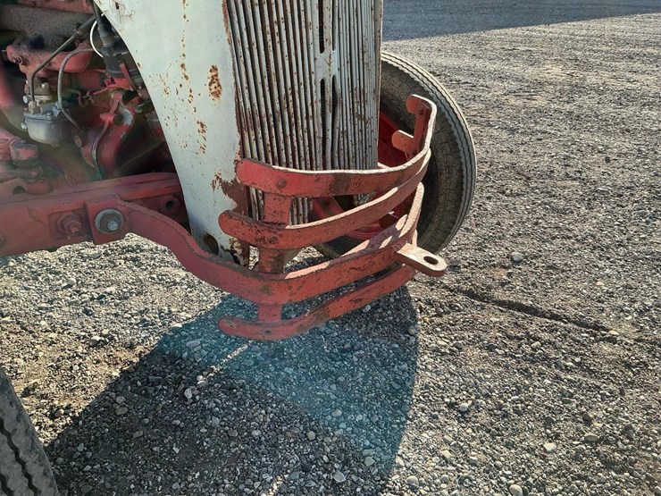 1951-ford-8n-image-15