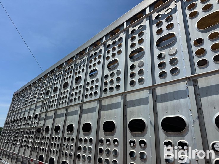2015-eby-livestock-trailer-image-18