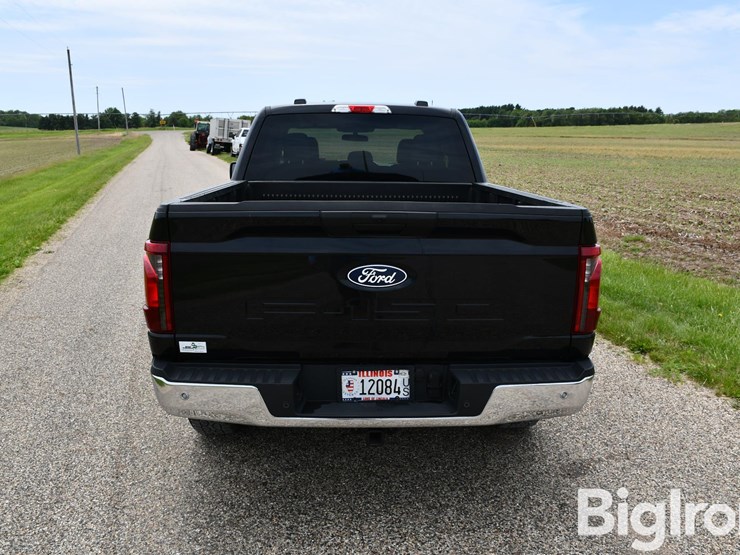 2025-ford-f150-xlt-image-6