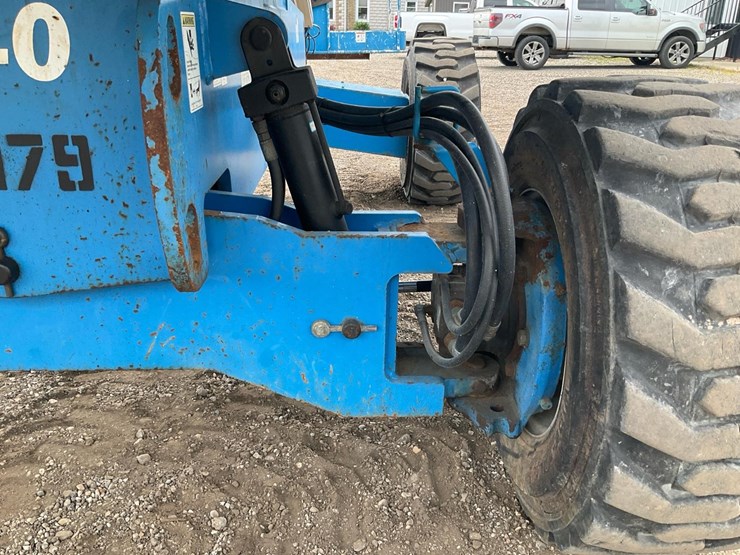 2008-genie-s40-image-15